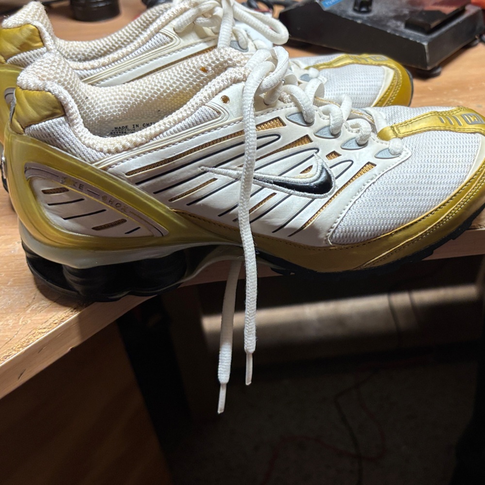 Nike Women's White and Gold Athletic Shoes